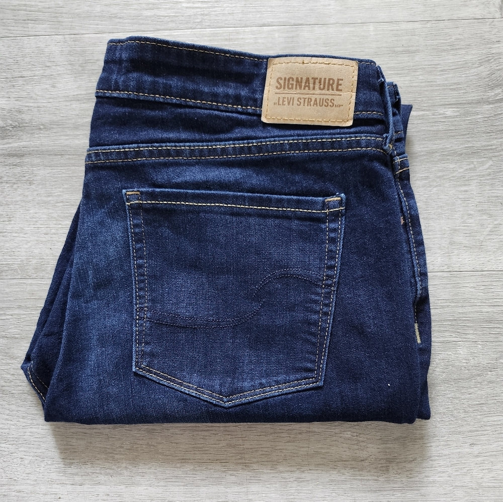 Womens Levi Jeans